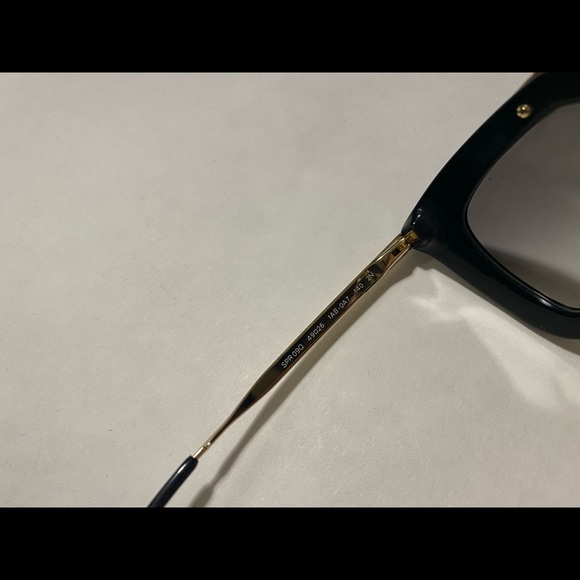 PRADA Sunglasses - Picture 4 of 5